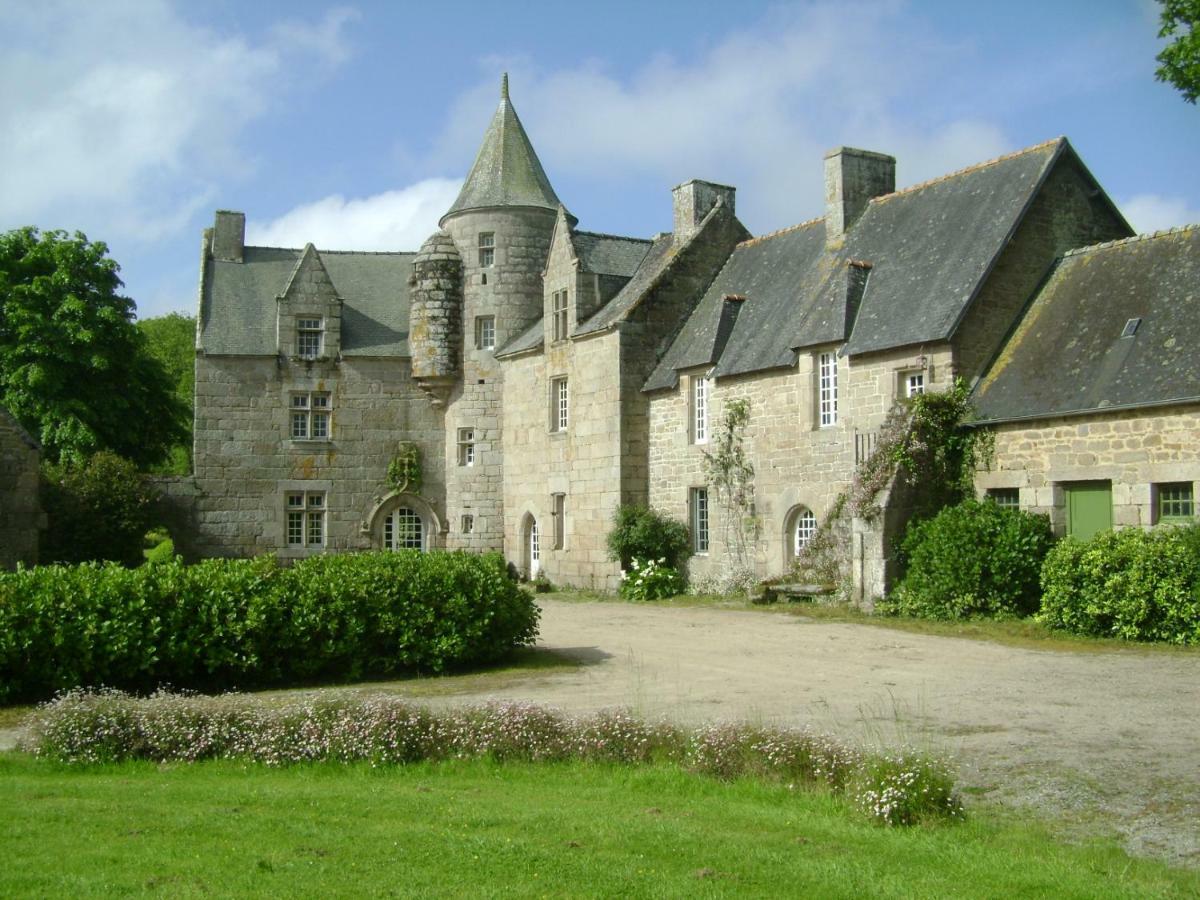 Bed and Breakfast Manoir de Kerguéréon Ploubezre Exterior foto